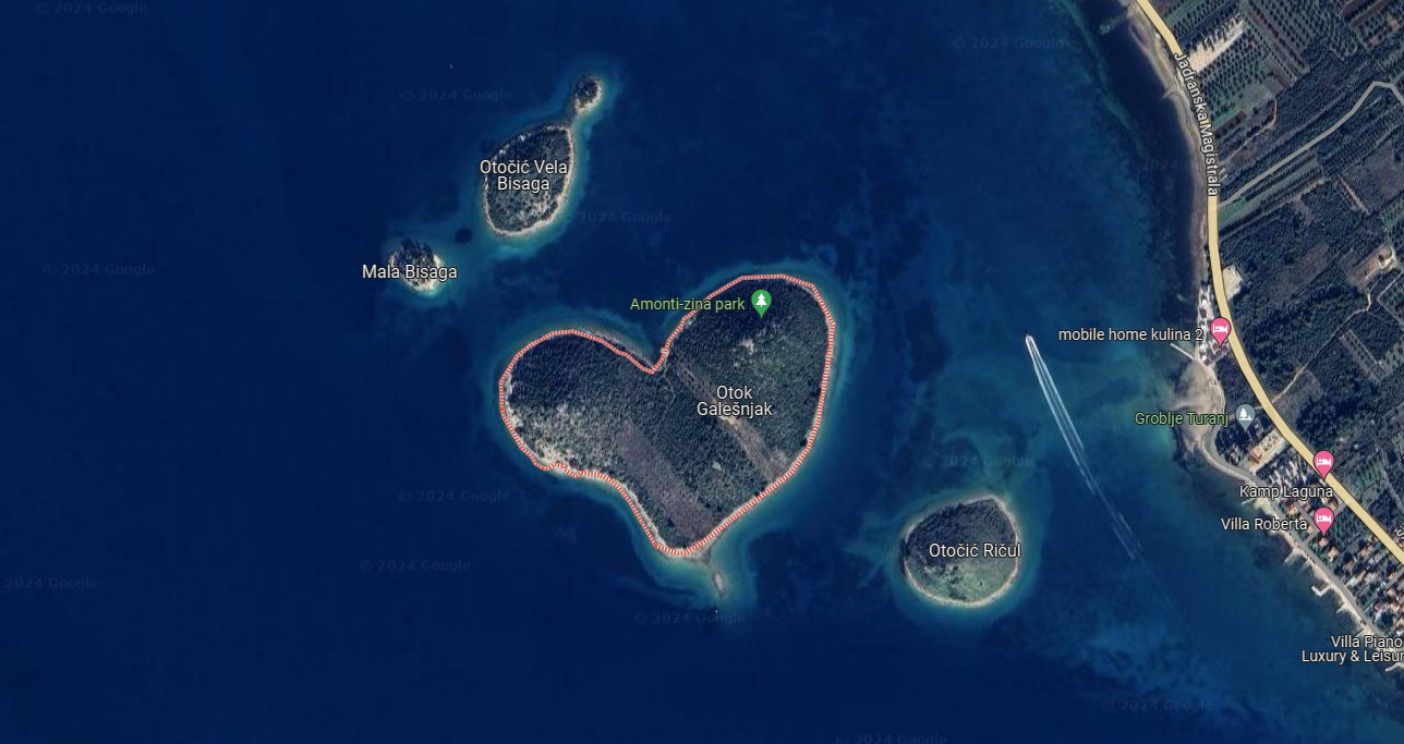Galesnjak, une île en forme de cœur en Croatie galesnjak une ile en forme de coeur en croatie 2 galesnjak-une-ile-en-forme-de-coeur-en-croatie-2