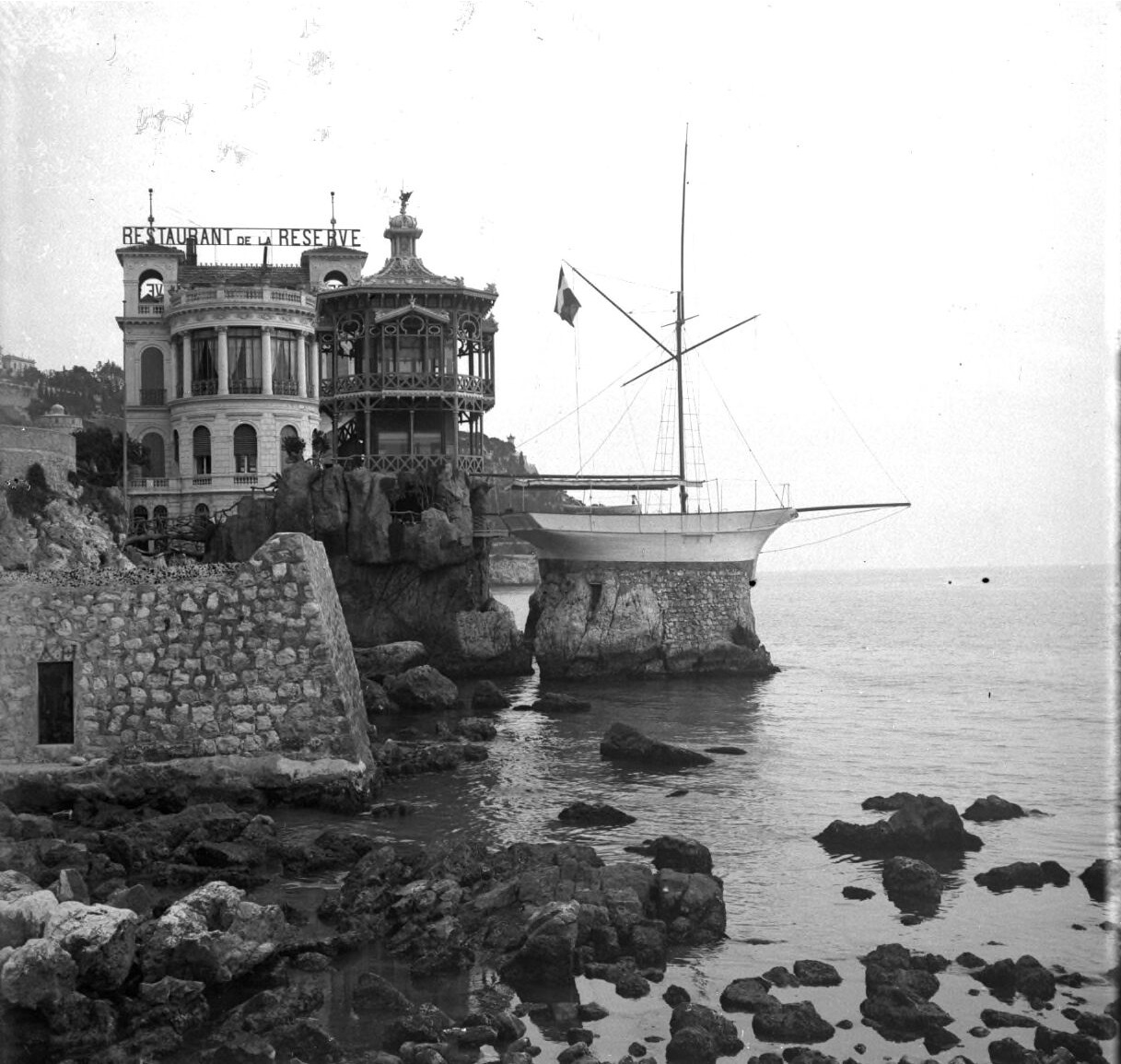 restaurant la reserve nice belle epoque avant le plongeoir Restaurant de la Réserve à Nice à la Belle Époque