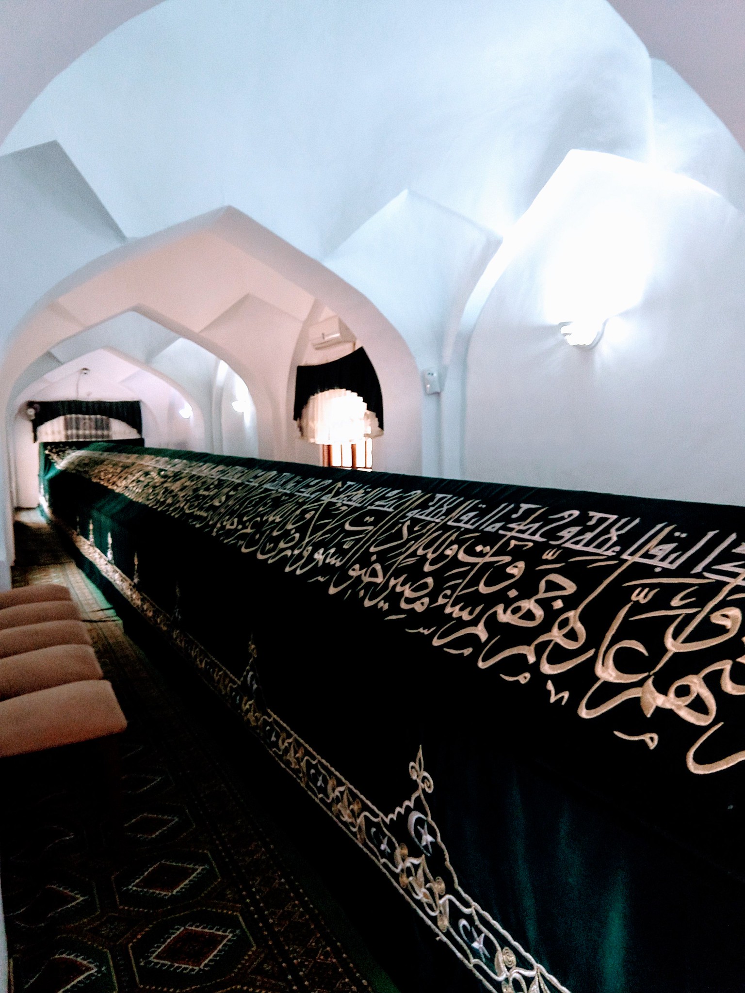 16 tombes insolites, entre bizarre et merveilleux 16 tombes insolites entre bizarre et merveilleux tombe de daniel samarcande 16-tombes-insolites-entre-bizarre-et-merveilleux-tombe-de-daniel-samarcande