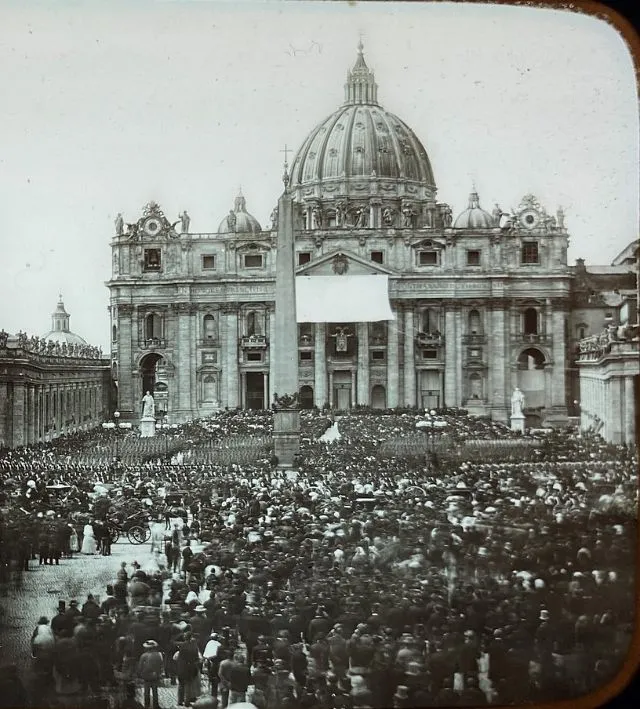 L'Europe du milieu du XIXème siècle sous l'objectif de Claude-Marie Ferrier europe du milieu du xixeme siecle claude marie ferrier 25 vatican europe-du-milieu-du-xixeme-siecle-claude-marie-ferrier-25-vatican