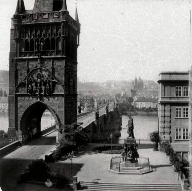 L'Europe du milieu du XIXème siècle sous l'objectif de Claude-Marie Ferrier europe du milieu du xixeme siecle claude marie ferrier 3 pont de prague europe-du-milieu-du-xixeme-siecle-claude-marie-ferrier-3-pont-de-prague