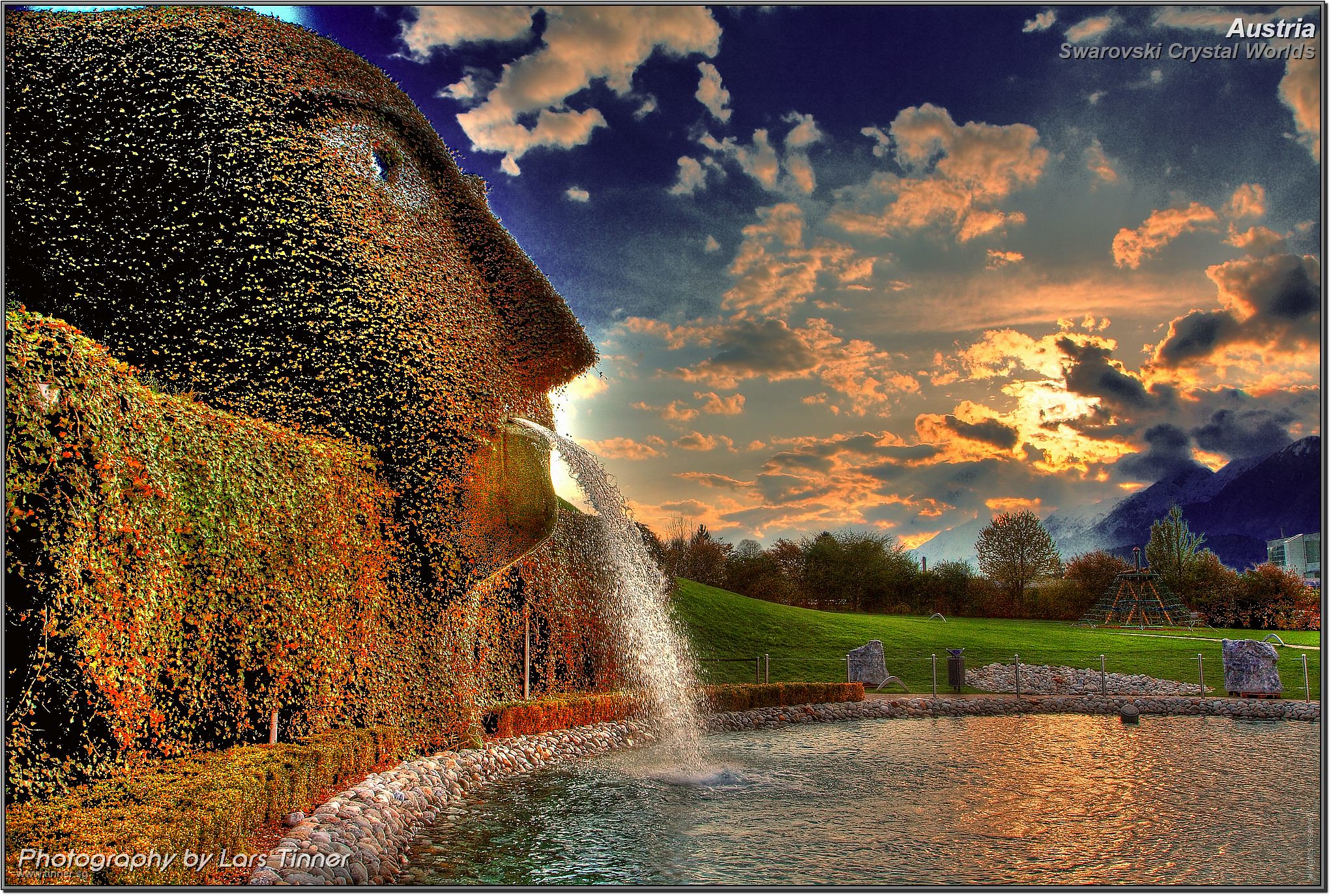 Le géant fontaine à l'entrée des mondes de cristaux Swarovski le geant fontaine a lentree des mondes de cristaux swarovski 3 le-geant-fontaine-a-lentree-des-mondes-de-cristaux-swarovski-3