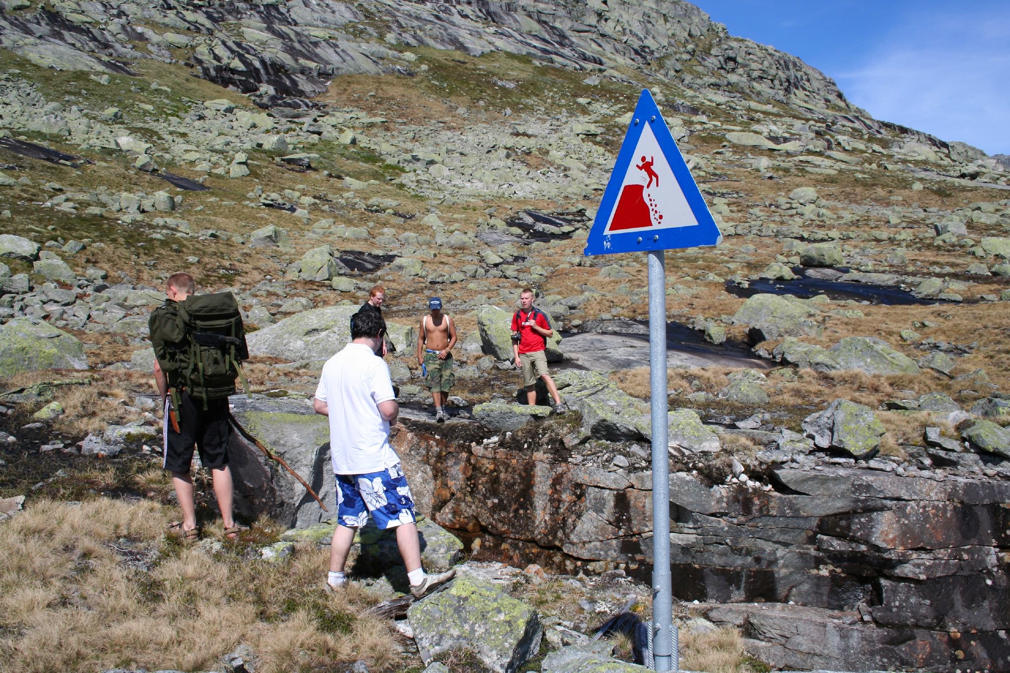 Trolltunga, la langue du troll, joyau suspendu de Norvège trolltunga la langue du troll norvege 5 trolltunga-la-langue-du-troll-norvege-5.