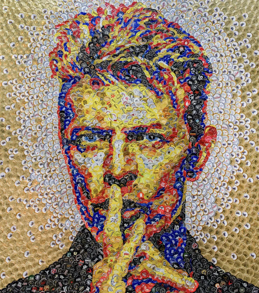 Des tableaux en capsules de bouteilles par Jeffrey A. Meszaro des tableaux en capsules de bouteilles par jeffrey a meszaro 13 david bowie des-tableaux-en-capsules-de-bouteilles-par-jeffrey-a-meszaro-13-david-bowie.