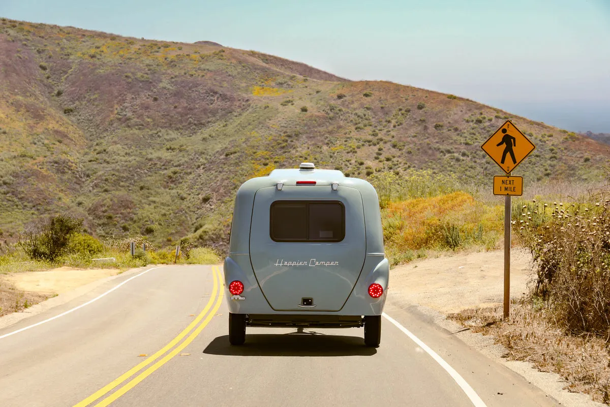 La HC1 Breeze, une petite caravane rétro à faible budget la hc1 breeze une petite caravane retro a faible budget 2 la-hc1-breeze-une-petite-caravane-retro-a-faible-budget-2