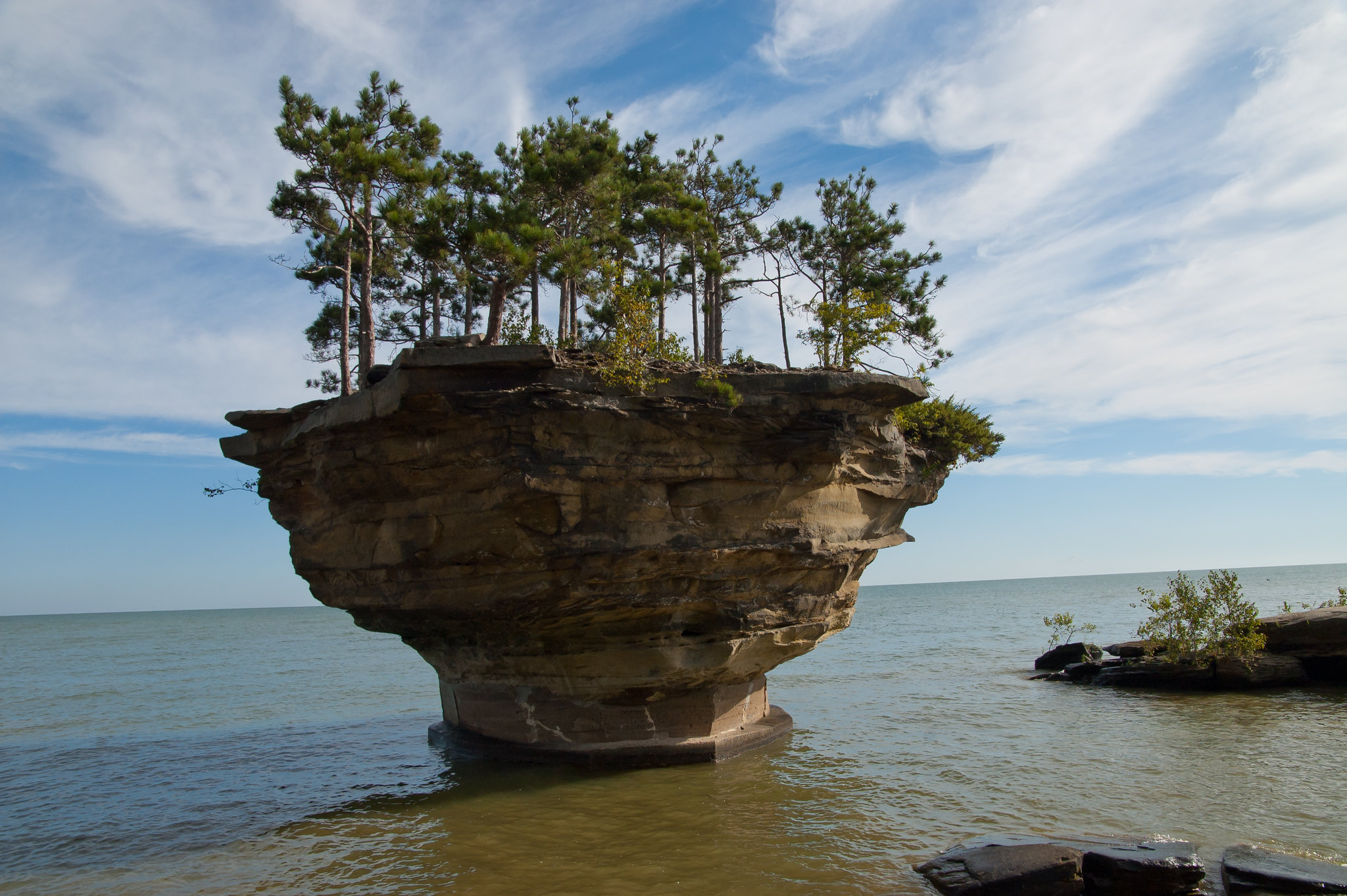 Turnip Rock : petit joyau naturel du Michigan turnip rock petit joyau naturel du michigan lac huron rocher navet 1 turnip-rock-petit-joyau-naturel-du-michigan-lac-huron-rocher-navet-1