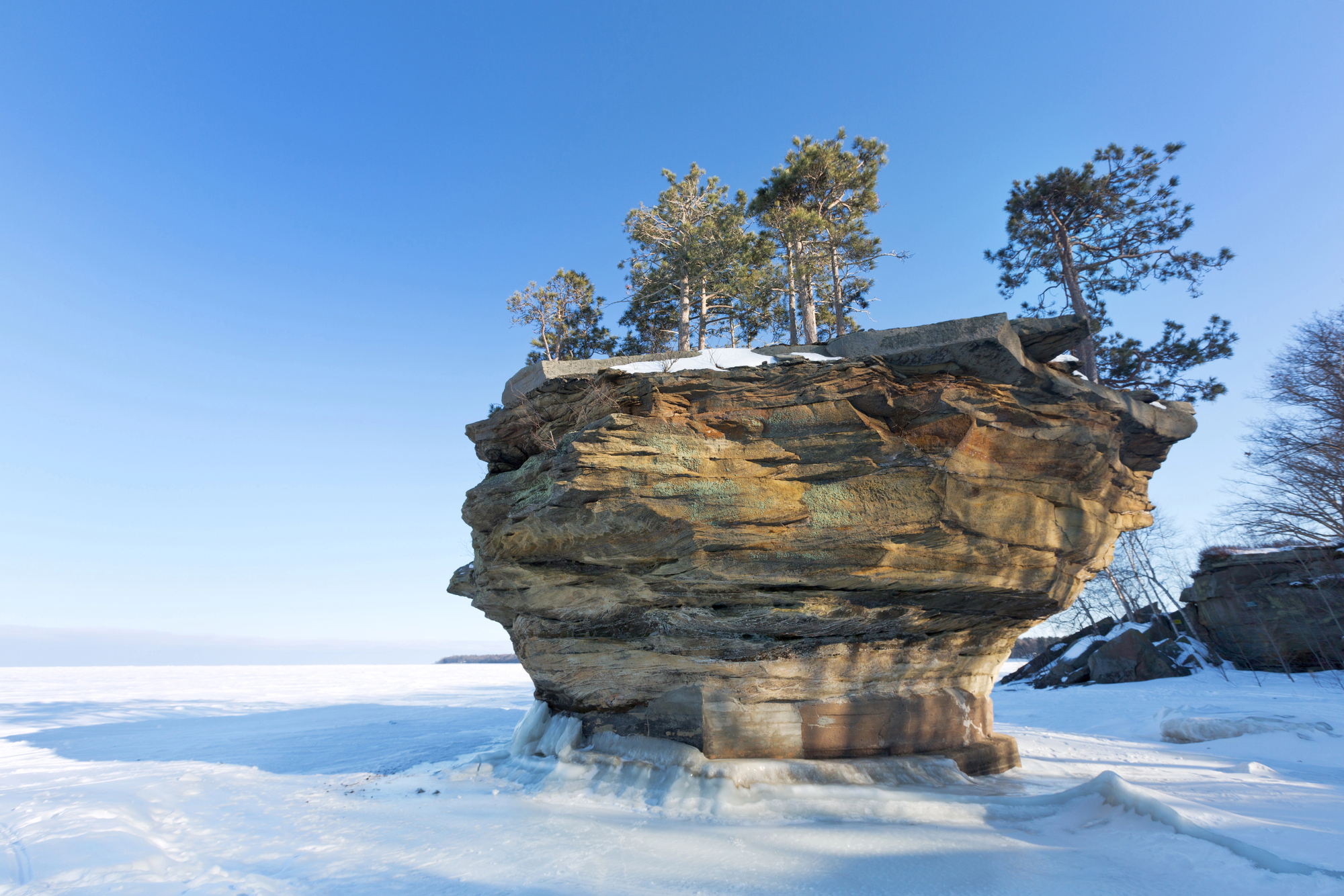 Turnip Rock : petit joyau naturel du Michigan turnip rock petit joyau naturel du michigan lac huron rocher navet 5 turnip-rock-petit-joyau-naturel-du-michigan-lac-huron-rocher-navet-5