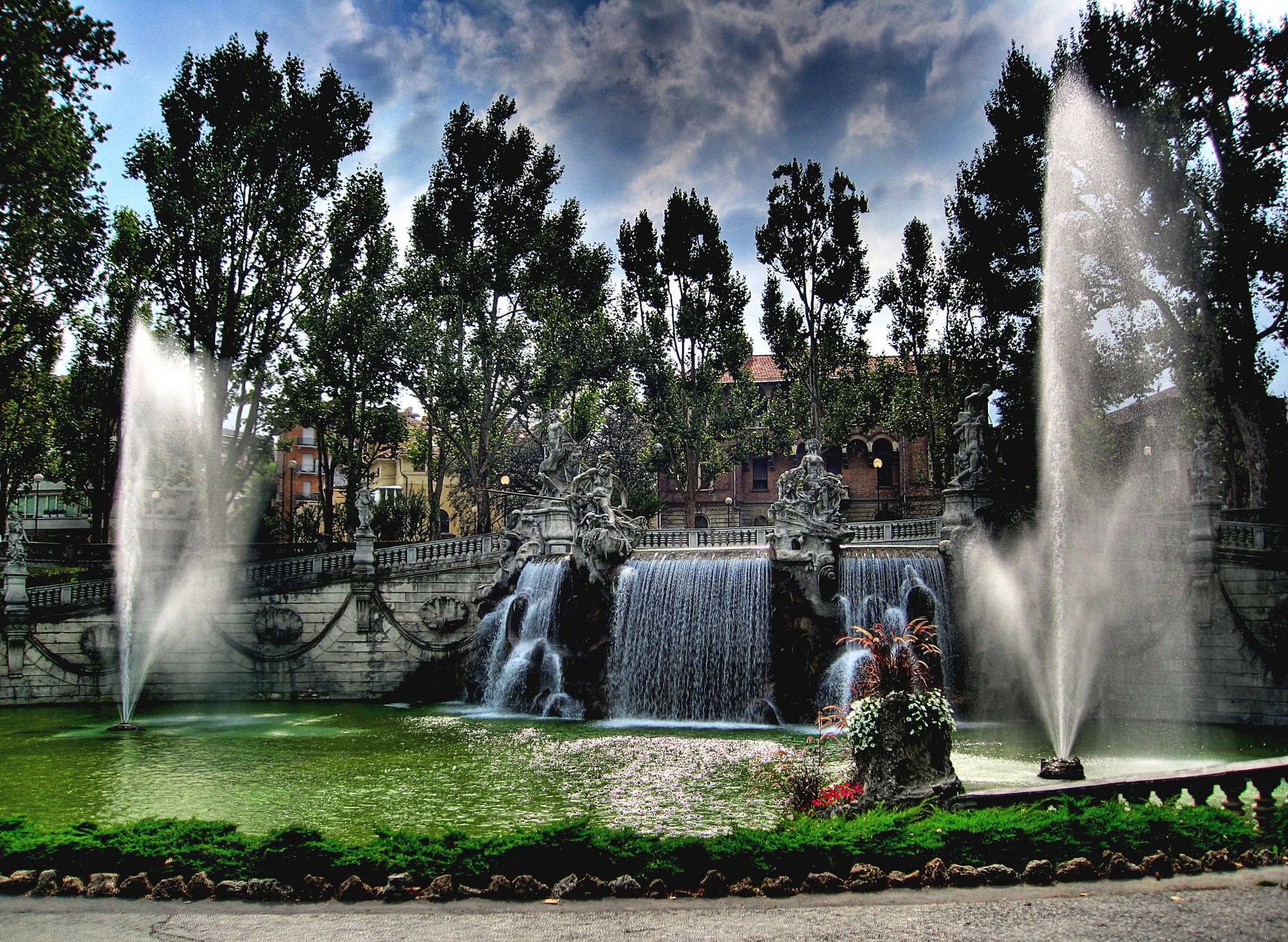 Fontana dei Dodici Mesi, la magnifique fontaine des douze mois de Turin fontana dei dodici mesi la magnifique fontaine des douze mois de turin italie 1 fontana-dei-dodici-mesi-la-magnifique-fontaine-des-douze-mois-de-turin-italie-1
