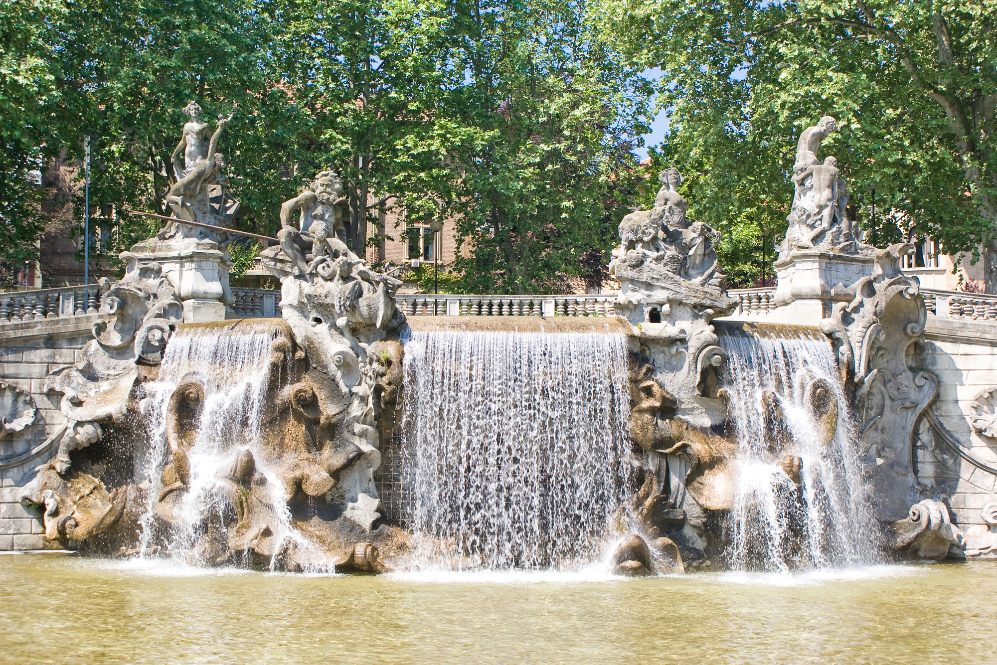 Fontana dei Dodici Mesi, la magnifique fontaine des douze mois de Turin fontana dei dodici mesi la magnifique fontaine des douze mois de turin italie 2 fontana-dei-dodici-mesi-la-magnifique-fontaine-des-douze-mois-de-turin-italie-2