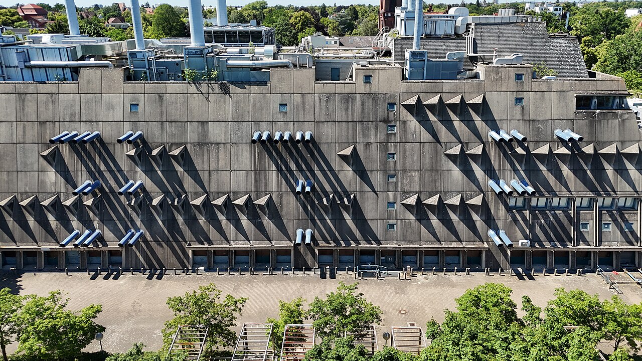 Le Mäusebunker à Berlin-Lichterfelde Le Mäusebunker, ancien laboratoire brutaliste de Berlin-Lichterfelde