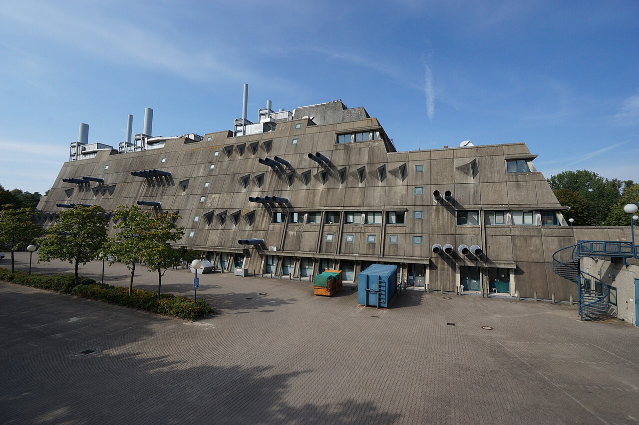 mausebunker berlin vue laterale conduits ventilation Façade latérale du Mäusebunker à Berlin-Lichterfelde