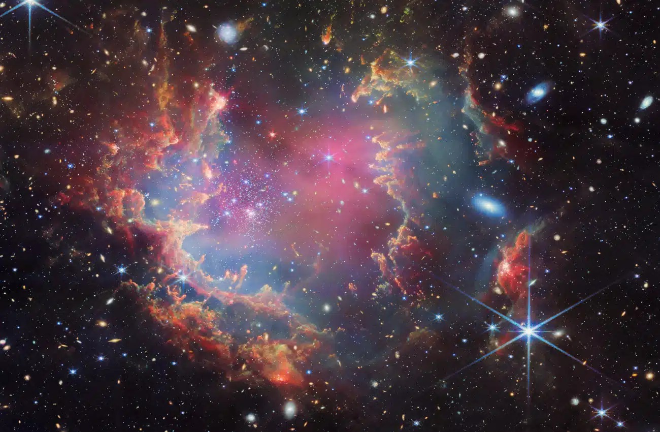 NGC 602, un amas d'étoiles qui pourrait révéler les premiers jours de l'Univers ngc 602 un amas detoiles qui pourrait reveler les premiers jours de lunivers petit nuage de magellan 1 ngc-602-un-amas-detoiles-qui-pourrait-reveler-les-premiers-jours-de-lunivers-petit-nuage-de-magellan-1