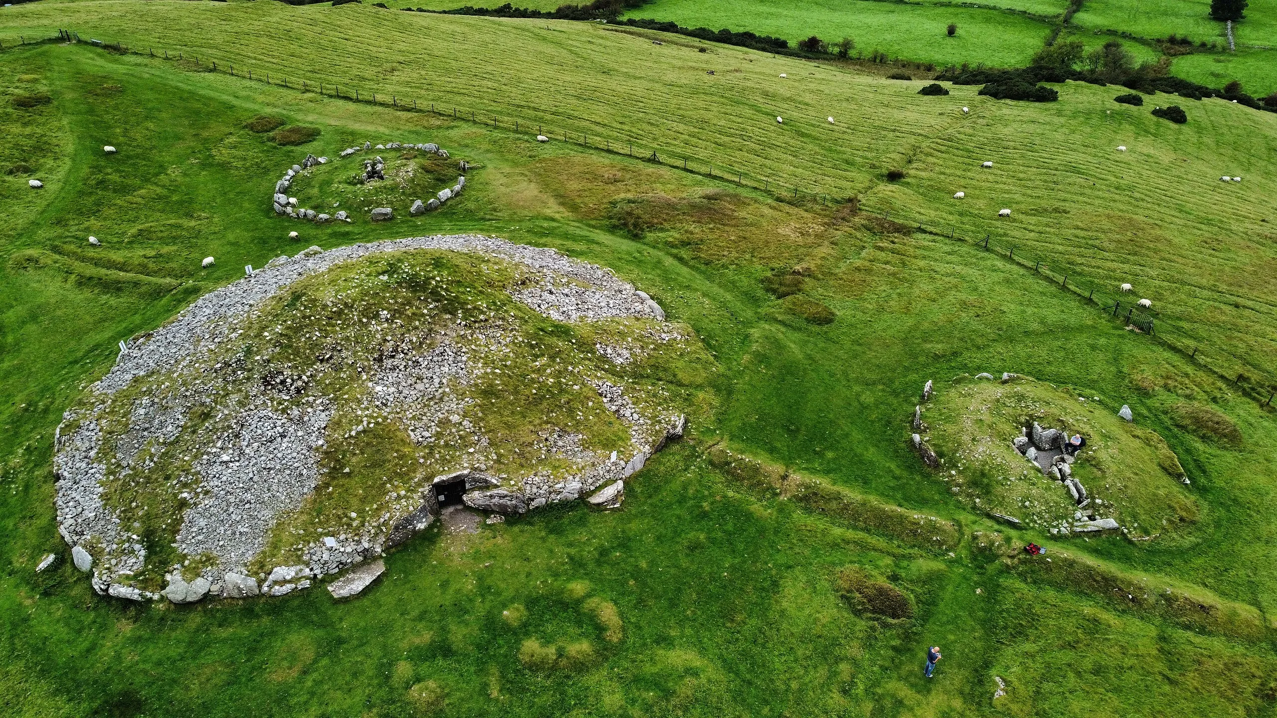 Les cairns de Loughcrew, trésors mystérieux de l’Irlande ancienne les cairns de loughcrew tresors mysterieux de lirlande ancienne 6 les-cairns-de-loughcrew-tresors-mysterieux-de-lirlande-ancienne-6