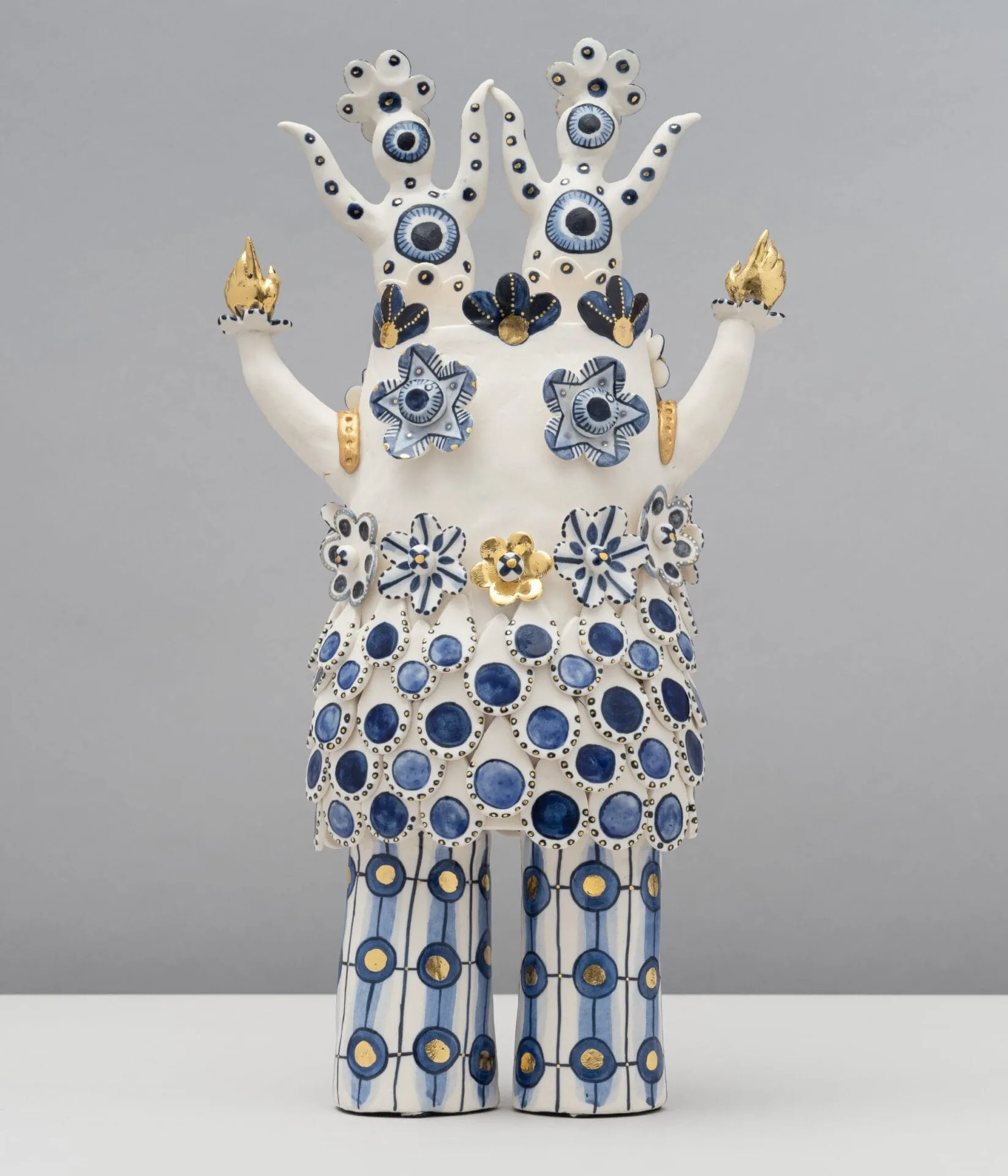 Les figurines de porcelaine positives de Vipoo Srivilasa les figurines de porcelaine positives de vipoo srivilasa 12 les-figurines-de-porcelaine-positives-de-vipoo-srivilasa-12