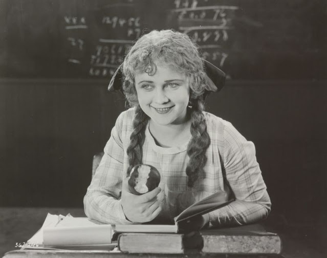 30 portraits de Wanda Hawley, étoile oubliée du cinéma muet 30 portraits de wanda hawley etoile oubliee du cinema muet 1 30-portraits-de-wanda-hawley-etoile-oubliee-du-cinema-muet-1