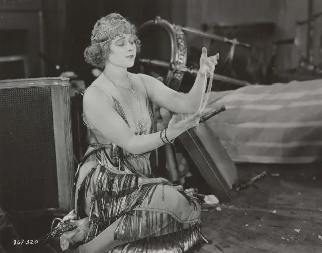 30 portraits de Wanda Hawley, étoile oubliée du cinéma muet 30 portraits de wanda hawley etoile oubliee du cinema muet 21 30-portraits-de-wanda-hawley-etoile-oubliee-du-cinema-muet-21