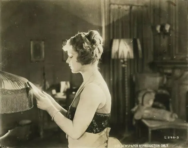 30 portraits de Wanda Hawley, étoile oubliée du cinéma muet 30 portraits de wanda hawley etoile oubliee du cinema muet 26 30-portraits-de-wanda-hawley-etoile-oubliee-du-cinema-muet-26