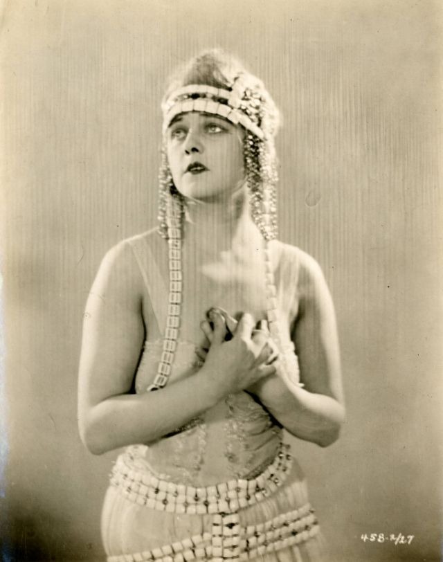 30 portraits de Wanda Hawley, étoile oubliée du cinéma muet 30 portraits de wanda hawley etoile oubliee du cinema muet 28 30-portraits-de-wanda-hawley-etoile-oubliee-du-cinema-muet-28