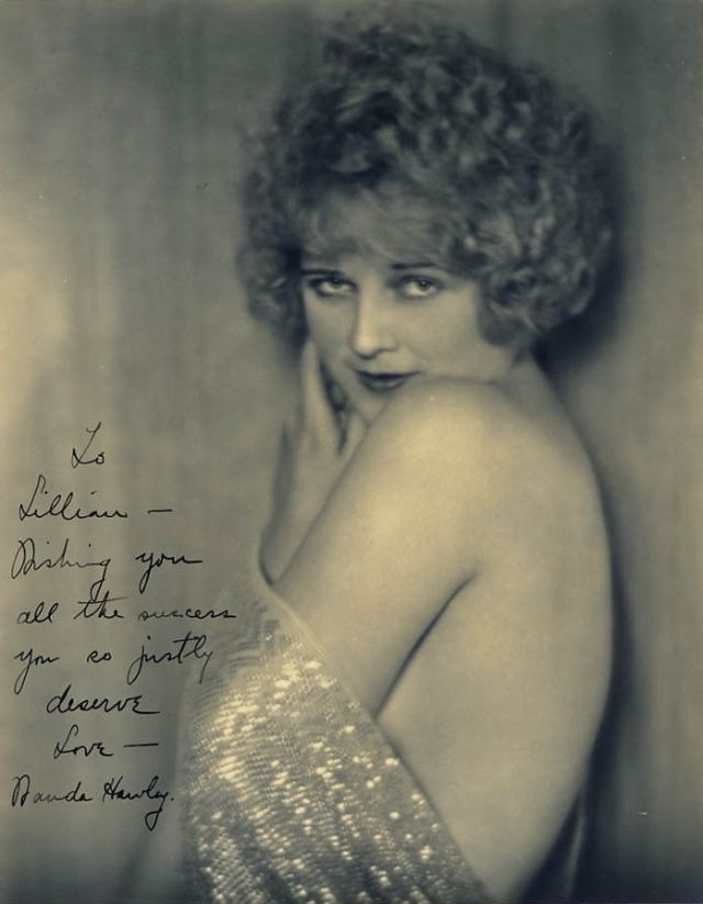 30 portraits de Wanda Hawley, étoile oubliée du cinéma muet 30 portraits de wanda hawley etoile oubliee du cinema muet 6 30-portraits-de-wanda-hawley-etoile-oubliee-du-cinema-muet-6