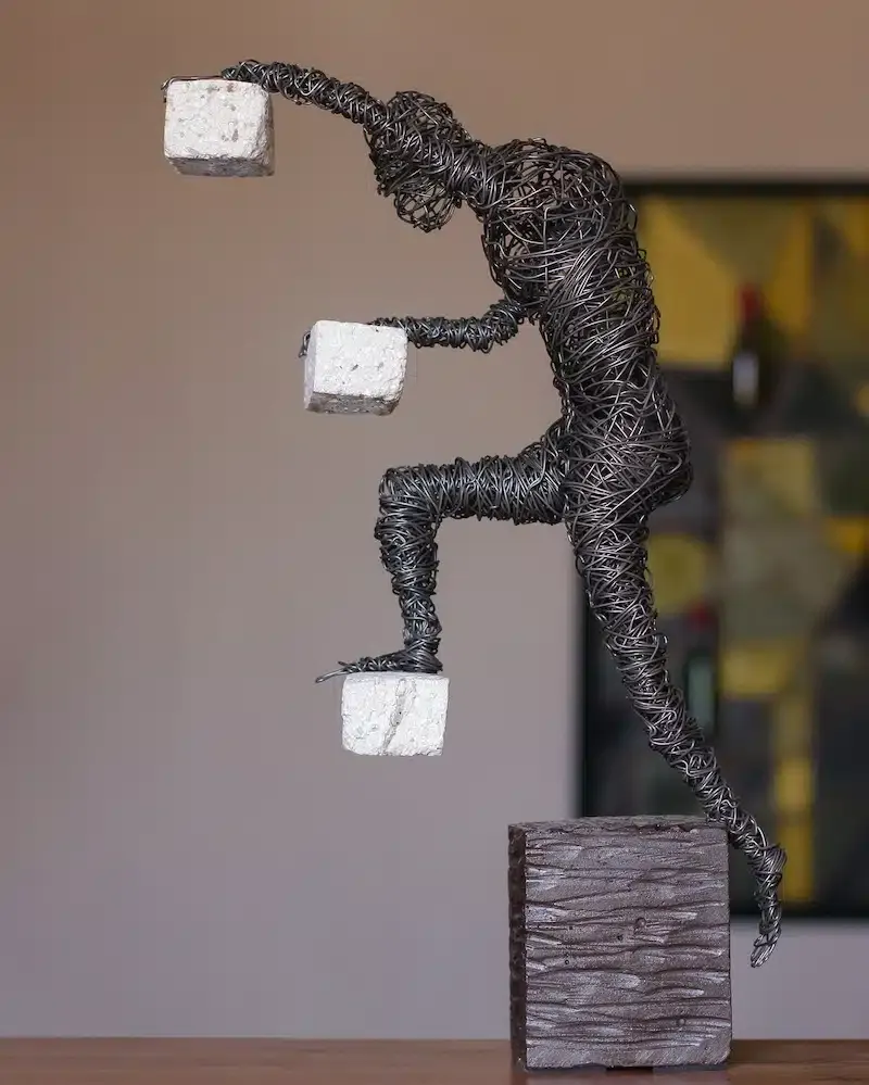 De nouvelles sculptures dynamiques en fil de fer par Karen Akhikyan de nouvelles sculptures dynamiques en fil de fer par karen akhikyan 8 de-nouvelles-sculptures-dynamiques-en-fil-de-fer-par-karen-akhikyan-8