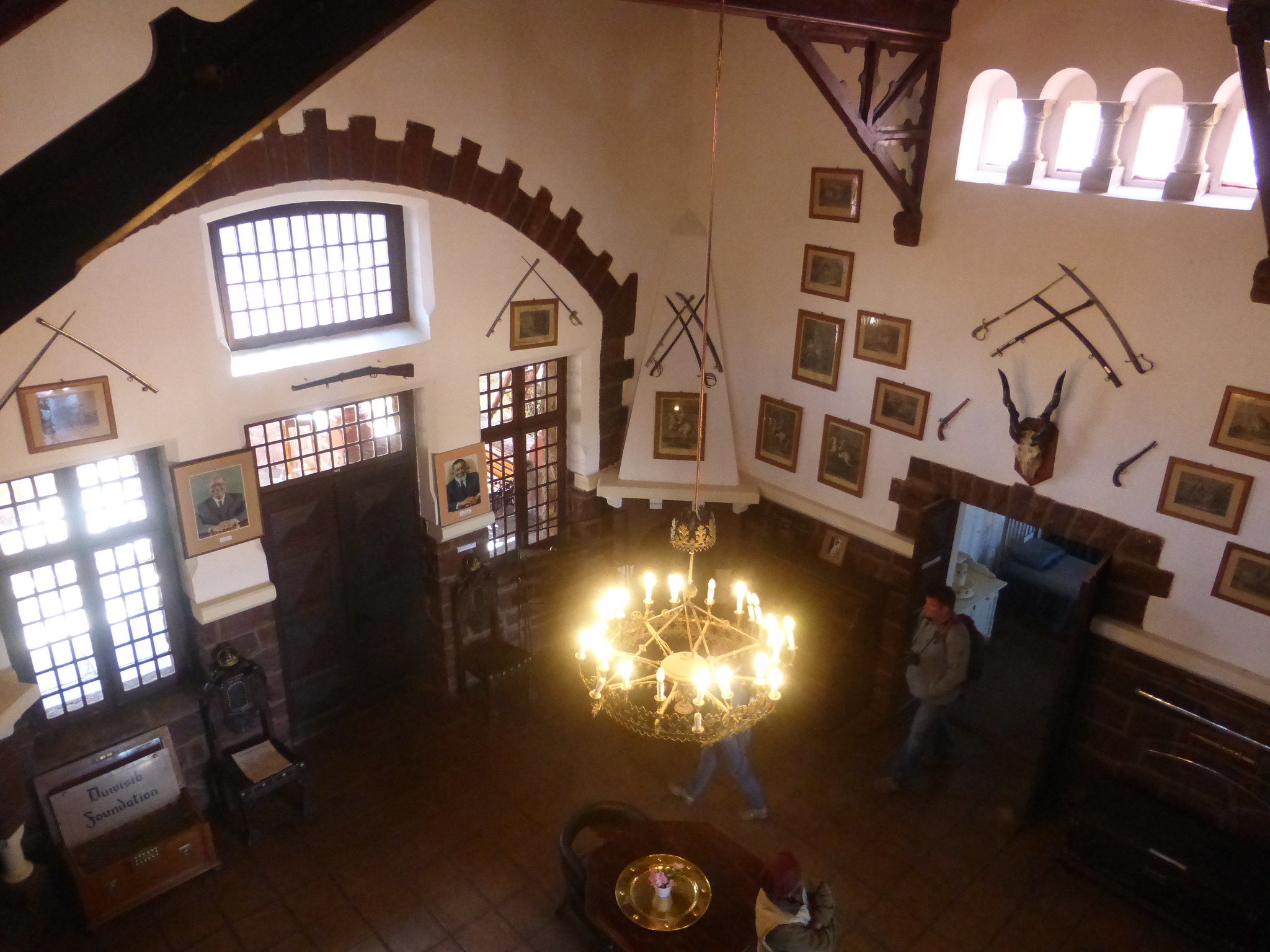 Le château de Duwisib : un bijou médiéval romantique au cœur du désert namibien le chateau de duwisib desert namibien 6 le-chateau-de-duwisib-desert-namibien-6