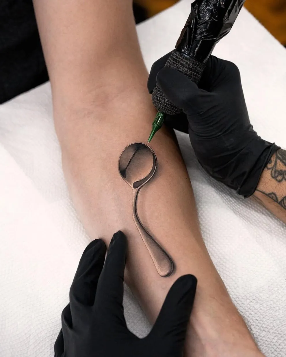 Tatu Panda, célèbre artiste du tatouage hyperréaliste de Miami Tatu panda celebre artiste du tatouage hyperrealiste de miami 14 Tatu-panda-celebre-artiste-du-tatouage-hyperrealiste-de-miami-14