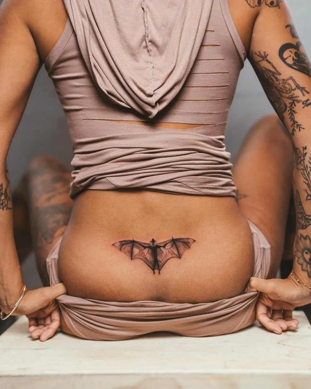 Tatu Panda, célèbre artiste du tatouage hyperréaliste de Miami Tatu panda celebre artiste du tatouage hyperrealiste de miami 9 Tatu-panda-celebre-artiste-du-tatouage-hyperrealiste-de-miami-9-chauve-souris