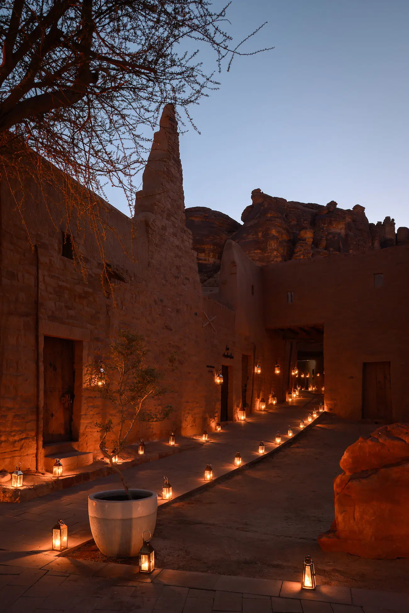 Dar Tantora The House Hotel : un hôtel insolite et authentique à AlUla, éclairé à la bougie dar tantora the house hotel un hotel insolite et authentique a alula eclaire a la bougie 5 dar-tantora-the-house-hotel-un-hotel-insolite-et-authentique-a-alula-eclaire-a-la-bougie-5