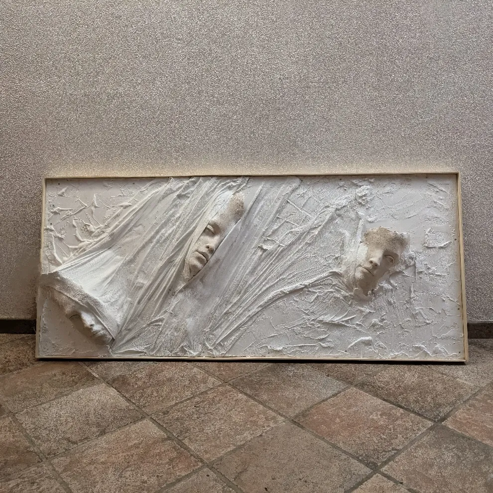 Des visages sculptés dans des pages : l'art étonnant de Paola Grizi des visages sculptes dans des pages lart etonnant de paola grizi 10 des-visages-sculptes-dans-des-pages-lart-etonnant-de-paola-grizi-10