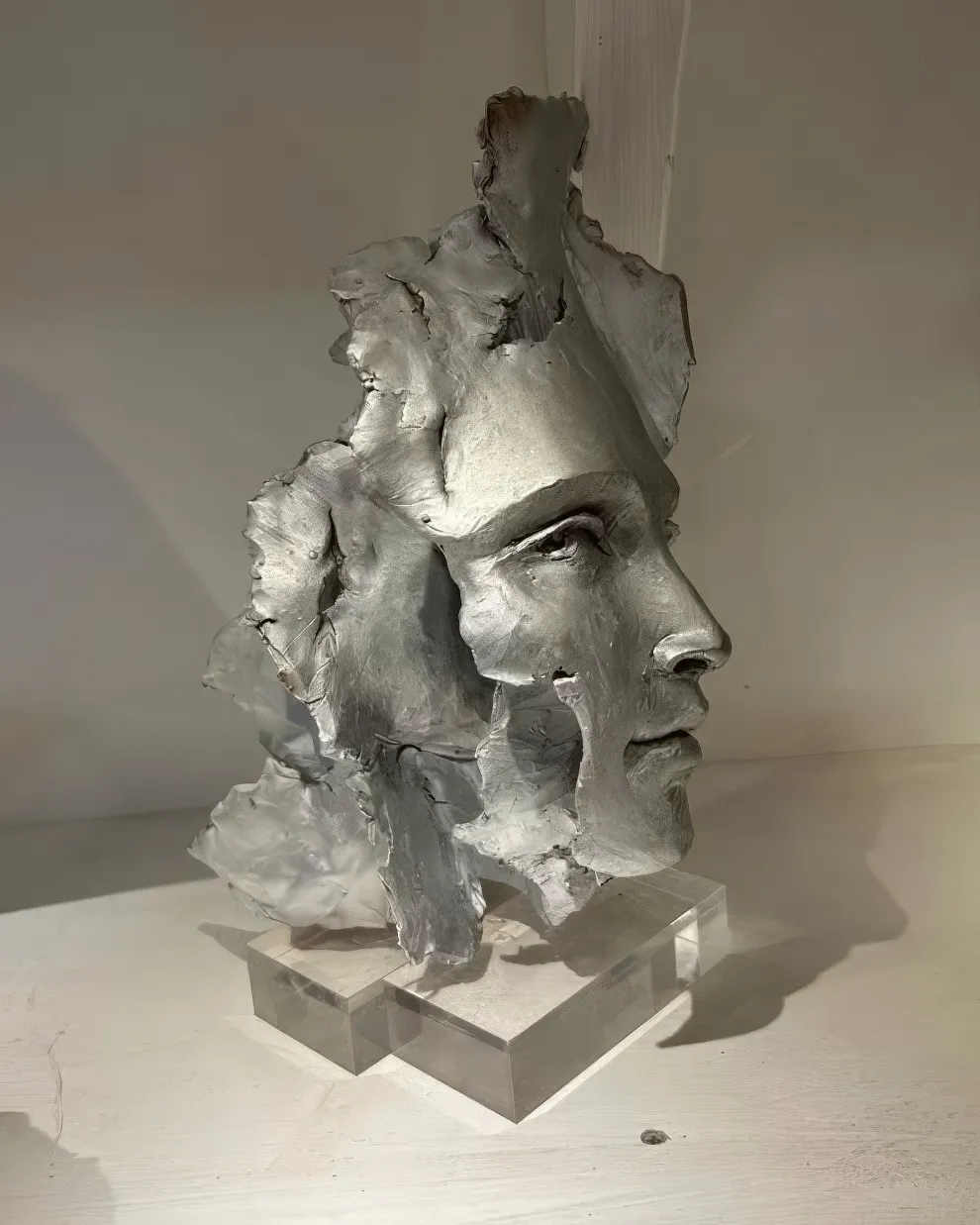 Des visages sculptés dans des pages : l'art étonnant de Paola Grizi des visages sculptes dans des pages lart etonnant de paola grizi 13 des-visages-sculptes-dans-des-pages-lart-etonnant-de-paola-grizi-13