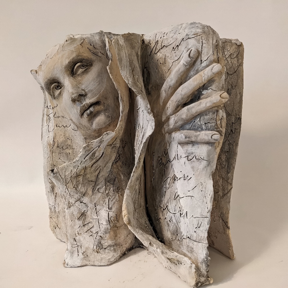 Des visages sculptés dans des pages : l'art étonnant de Paola Grizi des visages sculptes dans des pages lart etonnant de paola grizi 2 des-visages-sculptes-dans-des-pages-lart-etonnant-de-paola-grizi-2