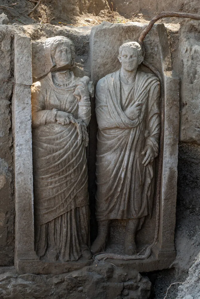 Pompéi : une prêtresse romaine ressurgit du passé après 2 000 ans decouverte a pompei une pretresse romaine ressurgit du passe 4 decouverte-a-pompei-une-pretresse-romaine-ressurgit-du-passe-4