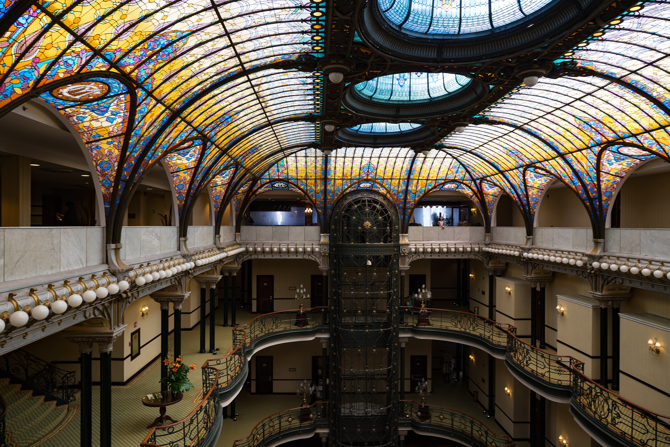 Gran Hotel Ciudad de México : un chef-d'œuvre Art nouveau au cœur de la capitale gran hotel ciudad de mexico un chef doeuvre art nouveau 1 gran-hotel-ciudad-de-mexico-un-chef-doeuvre-art-nouveau-1