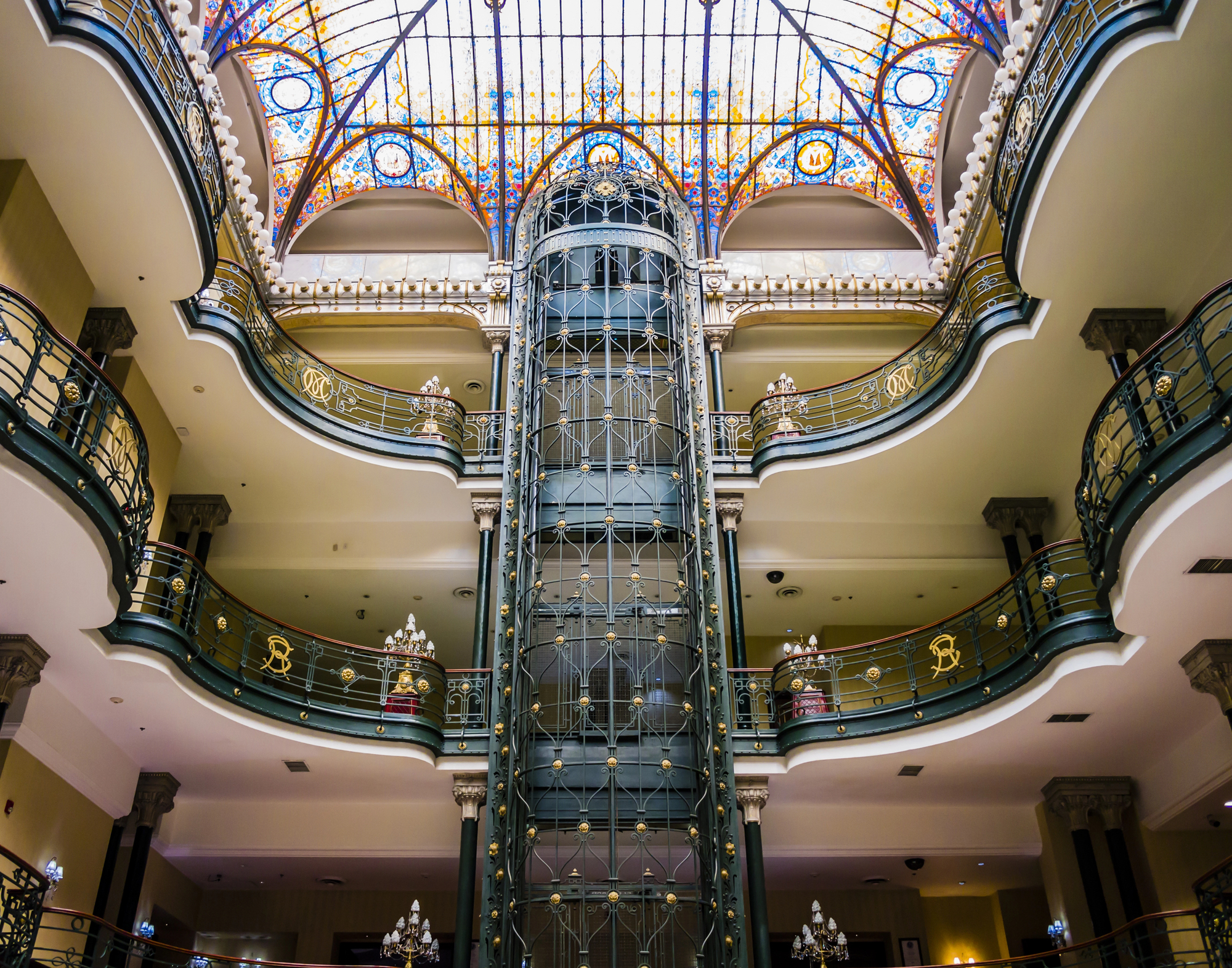 Gran Hotel Ciudad de México : un chef-d'œuvre Art nouveau au cœur de la capitale gran hotel ciudad de mexico un chef doeuvre art nouveau au coeur de la capitale 5 gran-hotel-ciudad-de-mexico-un-chef-doeuvre-art-nouveau-au-coeur-de-la-capitale-5