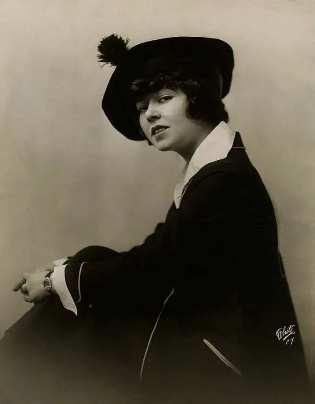 35 portraits d'Ann Pennington dans les années 1910 et 1920 35 portraits dann pennington dans les annees 1910 et 1920 13 35-portraits-dann-pennington-dans-les-annees-1910-et-1920-13