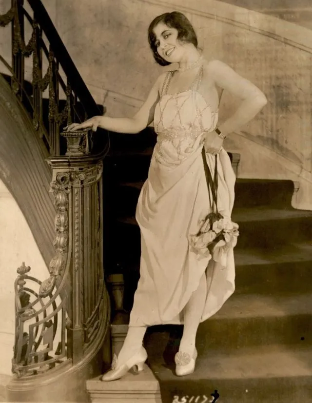 35 portraits d'Ann Pennington dans les années 1910 et 1920 35 portraits dann pennington dans les annees 1910 et 1920 34 35-portraits-dann-pennington-dans-les-annees-1910-et-1920-33