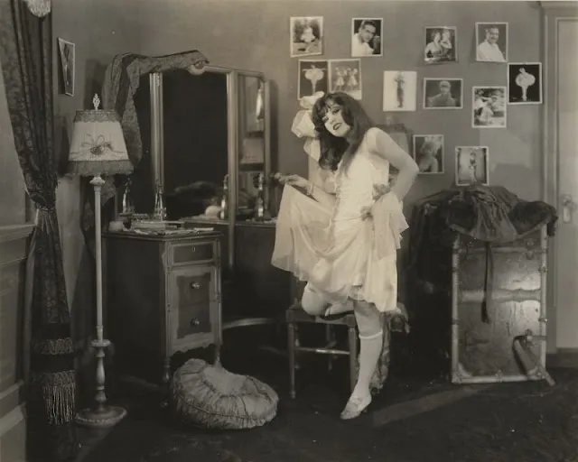 35 portraits d'Ann Pennington dans les années 1910 et 1920 35 portraits dann pennington dans les annees 1910 et 1920 4 35-portraits-dann-pennington-dans-les-annees-1910-et-1920-4