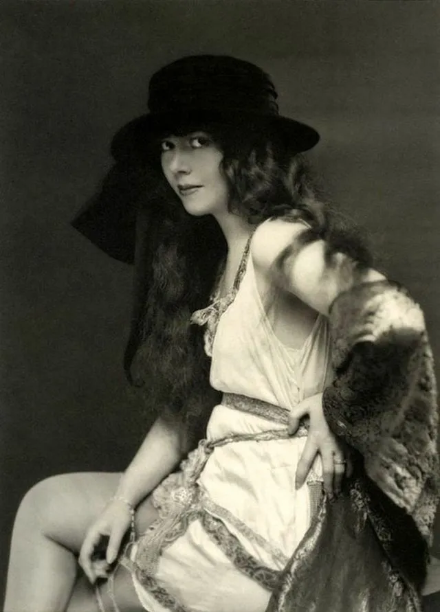 35 portraits d'Ann Pennington dans les années 1910 et 1920 35 portraits dann pennington dans les annees 1910 et 1920 5 35-portraits-dann-pennington-dans-les-annees-1910-et-1920-5