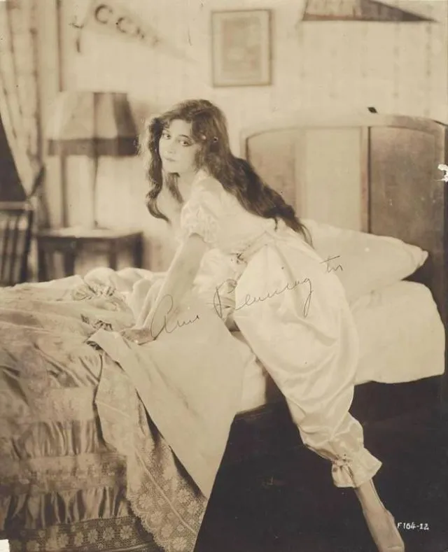 35 portraits d'Ann Pennington dans les années 1910 et 1920 35 portraits dann pennington dans les annees 1910 et 1920 8 35-portraits-dann-pennington-dans-les-annees-1910-et-1920-8