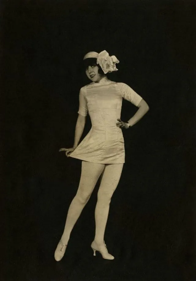 35 portraits d'Ann Pennington dans les années 1910 et 1920 35 portraits dann pennington dans les annees 1910 et 1920 9 35-portraits-dann-pennington-dans-les-annees-1910-et-1920-9