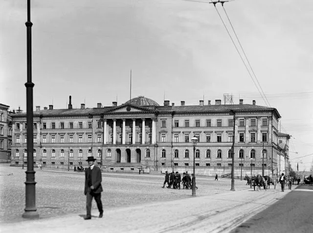 Retour à Helsinki en 1908 : une ville figée dans le temps par un photographe talentueux retour a helsinki en 1908 une ville figee dans le temps par un photographe talentueux 10 retour-a-helsinki-en-1908-une-ville-figee-dans-le-temps-par-un-photographe-talentueux-10
