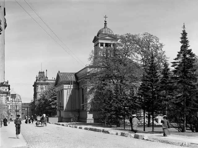 Retour à Helsinki en 1908 : une ville figée dans le temps par un photographe talentueux retour a helsinki en 1908 une ville figee dans le temps par un photographe talentueux 12 retour-a-helsinki-en-1908-une-ville-figee-dans-le-temps-par-un-photographe-talentueux-12