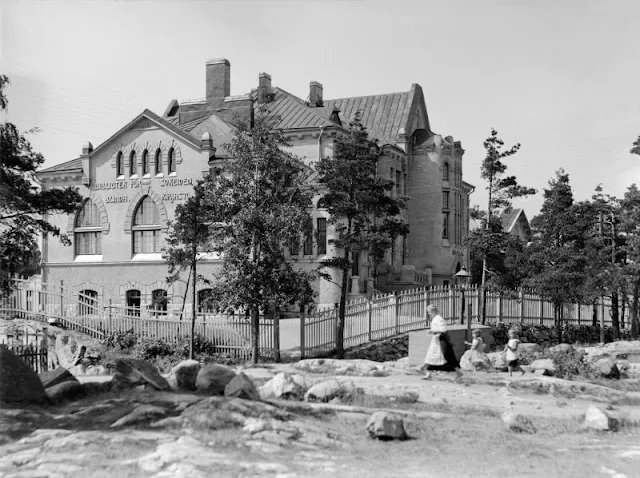 Retour à Helsinki en 1908 : une ville figée dans le temps par un photographe talentueux retour a helsinki en 1908 une ville figee dans le temps par un photographe talentueux 18 retour-a-helsinki-en-1908-une-ville-figee-dans-le-temps-par-un-photographe-talentueux-18