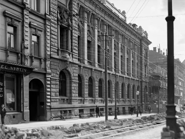 Retour à Helsinki en 1908 : une ville figée dans le temps par un photographe talentueux retour a helsinki en 1908 une ville figee dans le temps par un photographe talentueux 27 retour-a-helsinki-en-1908-une-ville-figee-dans-le-temps-par-un-photographe-talentueux-27