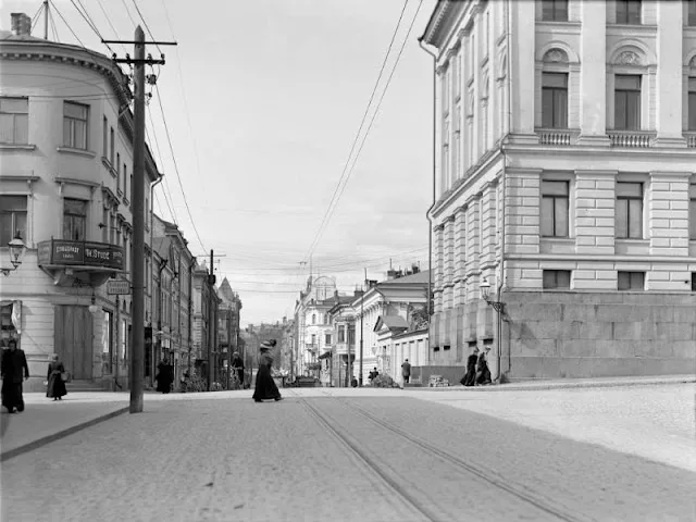 Retour à Helsinki en 1908 : une ville figée dans le temps par un photographe talentueux retour a helsinki en 1908 une ville figee dans le temps par un photographe talentueux 4 retour-a-helsinki-en-1908-une-ville-figee-dans-le-temps-par-un-photographe-talentueux-4