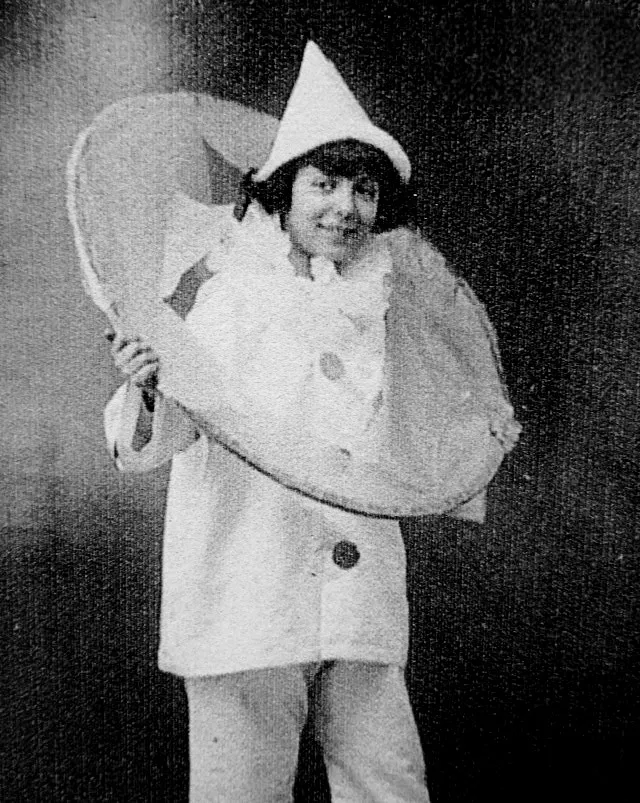 Salvador Dalí enfant : des clichés rares d’un génie en culottes courtes salvador dali enfant des cliches rares dun genie en culottes courtes 9 salvador-dali-enfant-des-cliches-rares-dun-genie-en-culottes-courtes-9