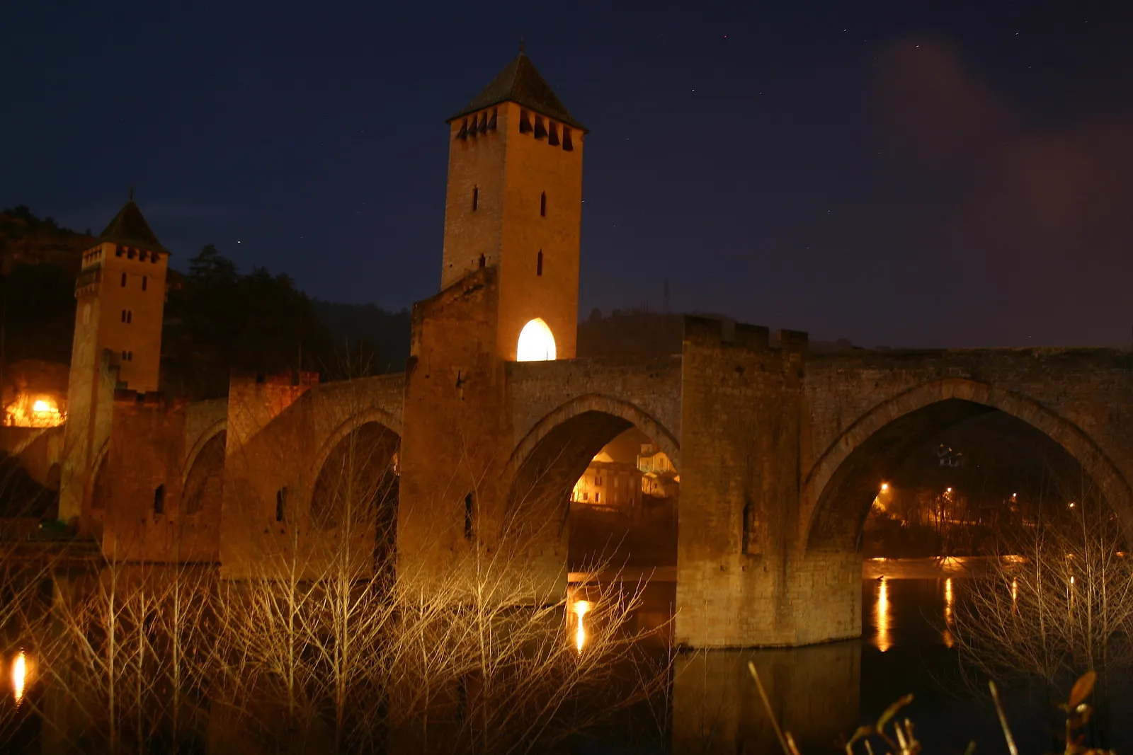 Le Pont Valentré : le gardien médiéval de Cahors le pont valentre le gardien medieval de cahors 4 le-pont-valentre-le-gardien-medieval-de-cahors-4