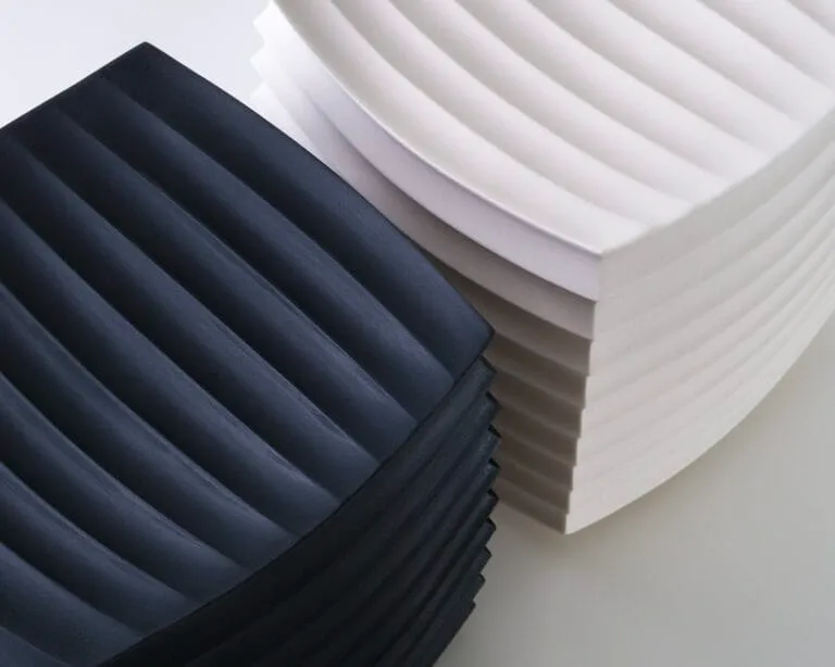 Mark Goudy : l’origami en porcelaine qui manipule la lumière mark goudy lorigami en porcelaine qui manipule la lumiere 9 mark-goudy-lorigami-en-porcelaine-qui-manipule-la-lumiere-9