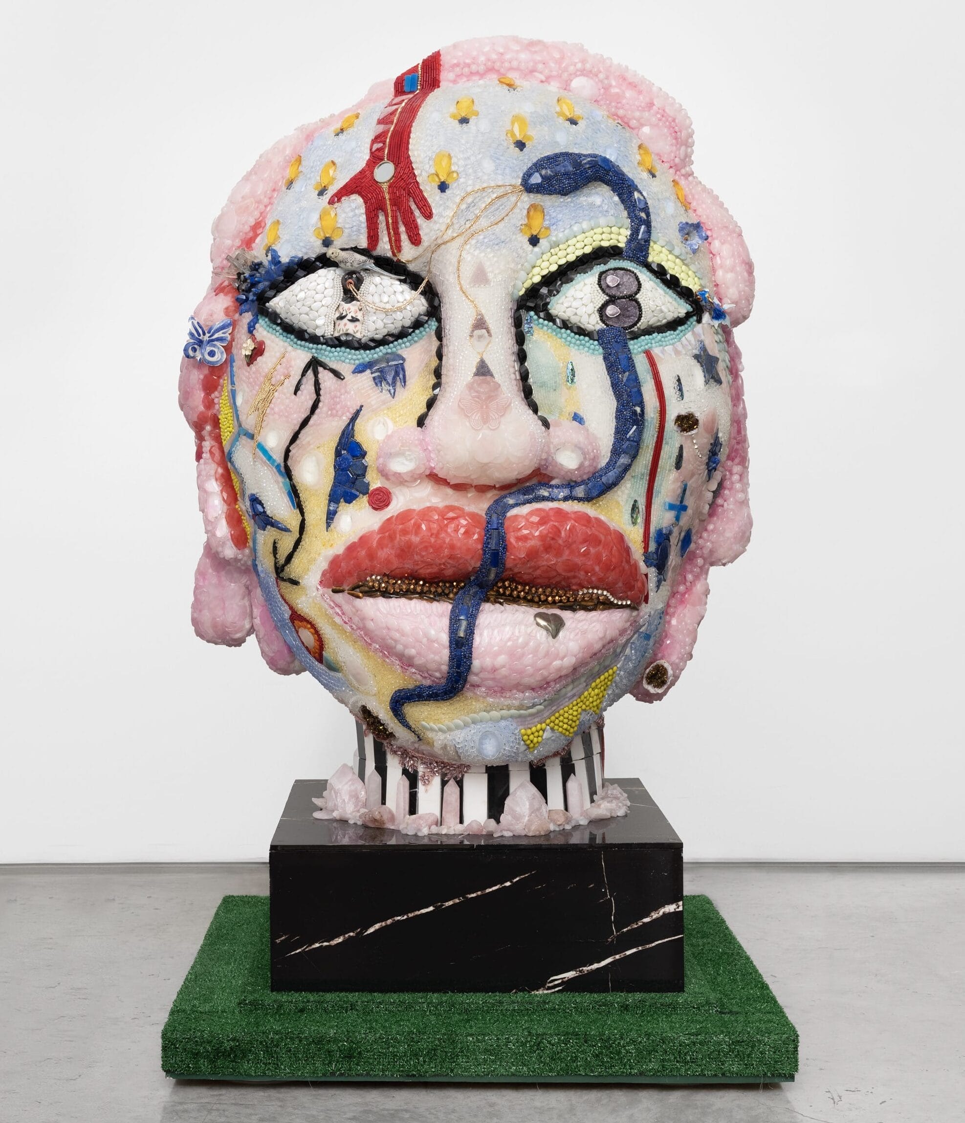 Vanessa German : quand l’art devient talisman de guérison et d’insoumission vanessa german quand lart devient talisman de guerison et dinsoumission 1 vanessa-german-quand-lart-devient-talisman-de-guerison-et-dinsoumission-1