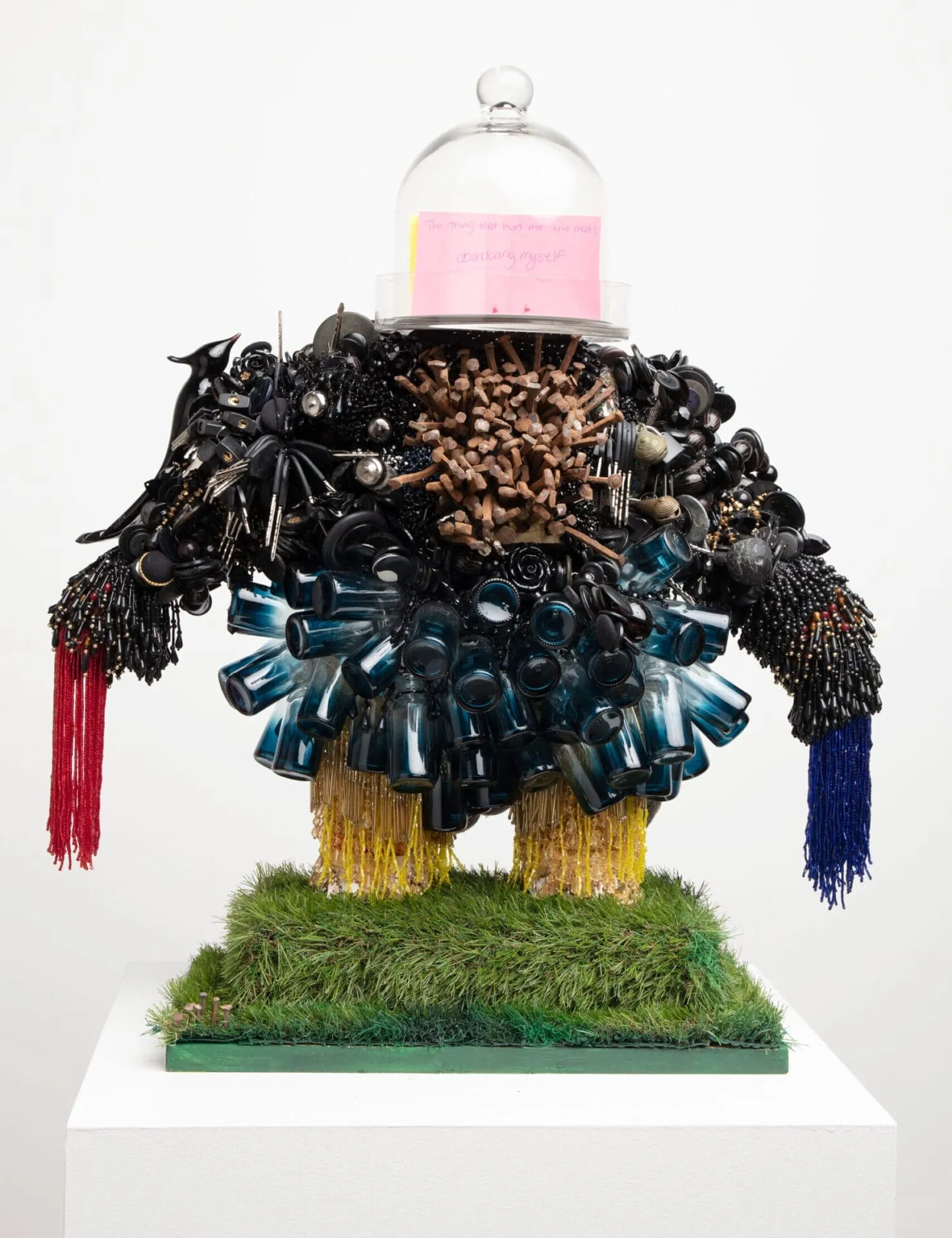 Vanessa German : quand l’art devient talisman de guérison et d’insoumission vanessa german quand lart devient talisman de guerison et dinsoumission 8 vanessa-german-quand-lart-devient-talisman-de-guerison-et-dinsoumission-8